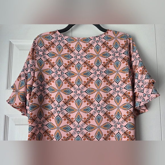 LOFT Geometric Floral V-Neck Ruffle Sleeve Top Size XS - Picture 9 of 12